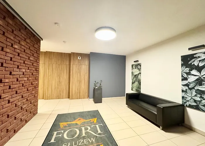 Sluzew * ワルシャワ